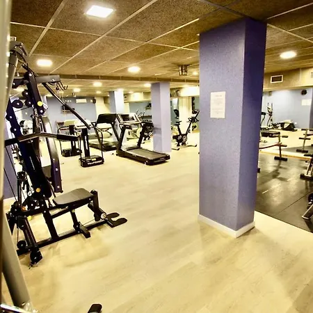 V&v Lloret-apartamento Fenals Exclusivo 6pax Totalmente Renovado Con Piscina, Gimnasio, Parking Y Area Infantil Lloret de Mar