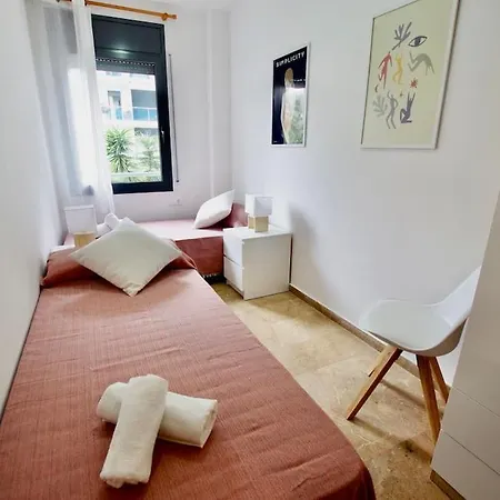 Apartment V&v Lloret-apartamento Fenals Exclusivo 6pax Totalmente Renovado Con Piscina, Gimnasio, Parking Y Area Infantil