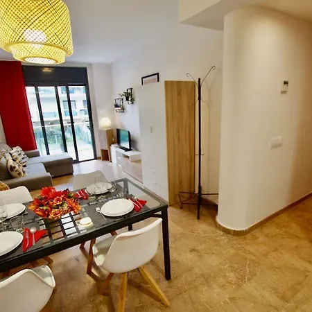 V&v Lloret-apartamento Fenals Exclusivo 6pax Totalmente Renovado Con Piscina, Gimnasio, Parking Y Area Infantil Lloret de Mar