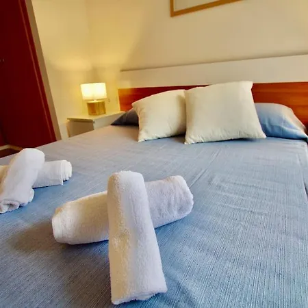 V&v Lloret-apartamento Fenals Exclusivo 6pax Totalmente Renovado Con Piscina, Gimnasio, Parking Y Area Infantil Apartment *