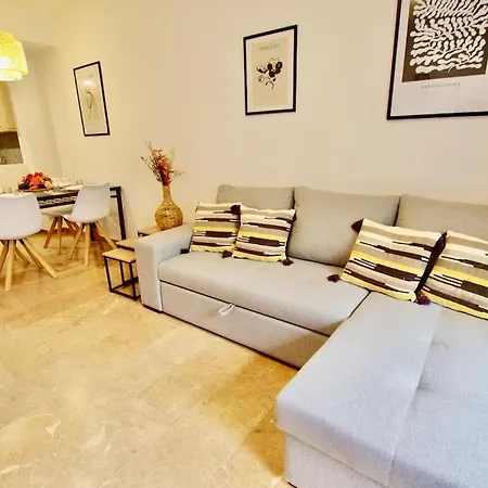 V&v Lloret-apartamento Fenals Exclusivo 6pax Totalmente Renovado Con Piscina, Gimnasio, Parking Y Area Infantil Lloret de Mar